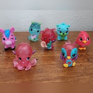 Hatchimals Lot of 7 Mini Figures 1"